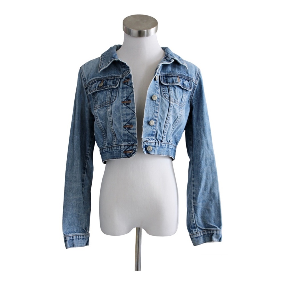 OLD NAVY Women’s Denim Jacket Light Blue Size M Button Front Denim Trucker